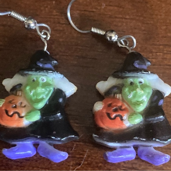 80s/90s Halloween Witch Earrings - Picture 3 of 8